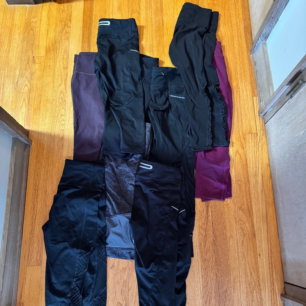 LOT of 9 pairs of Athleta Leggins Sz M